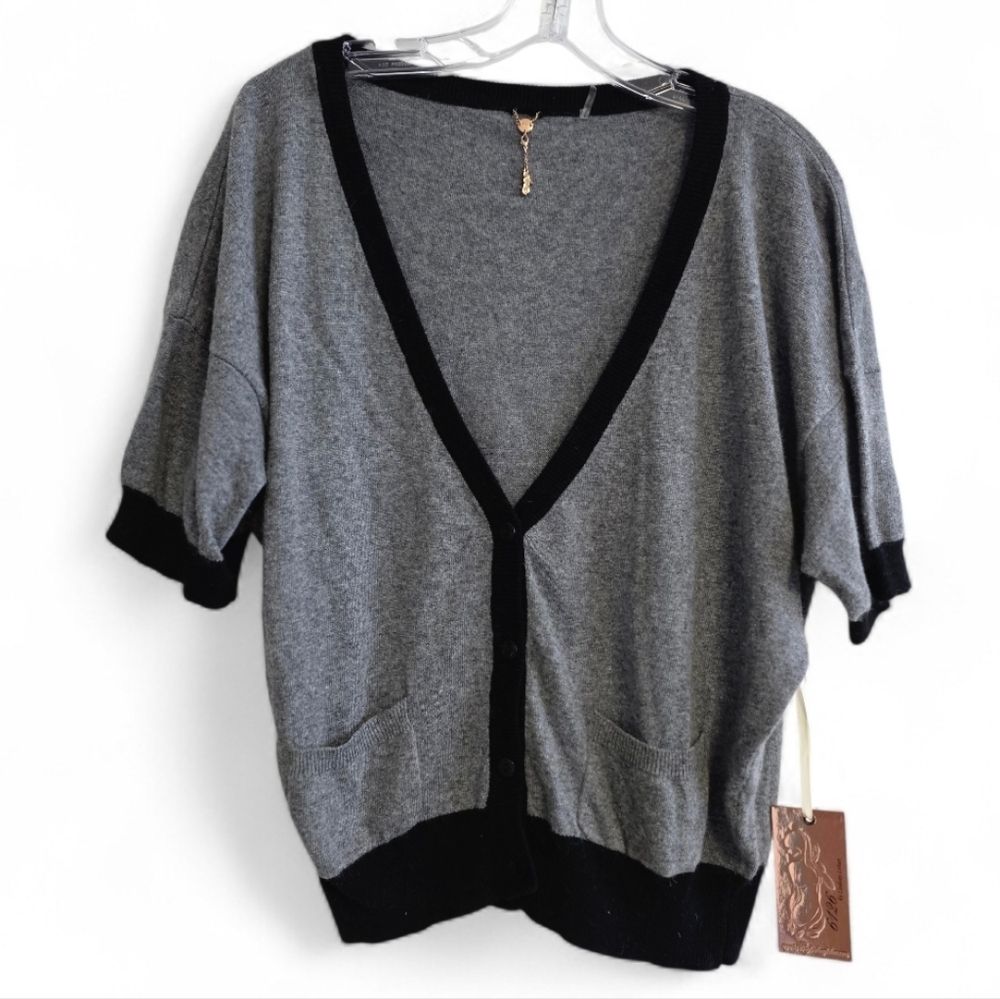 Women's Gray and Black Short Sleeve Cardigan Size Small
